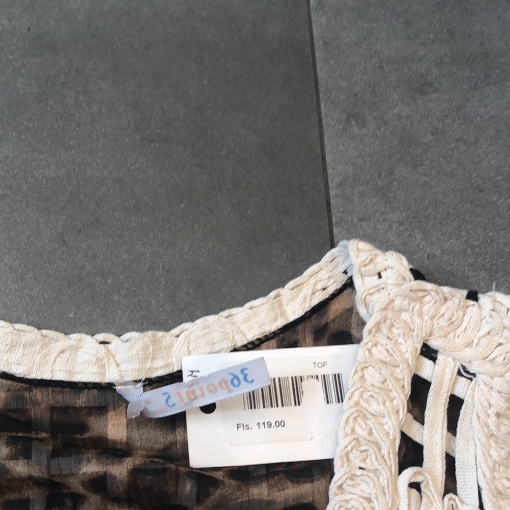 36 Point 5 Kapricho Vest - Picture 12 of 12